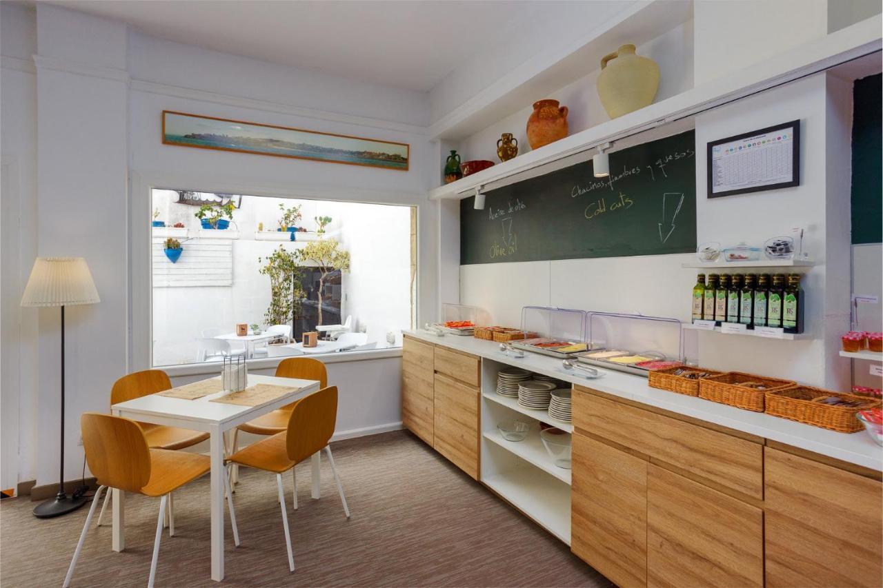 Apartamentos Los Cantaros El Puerto de Santa María Kültér fotó