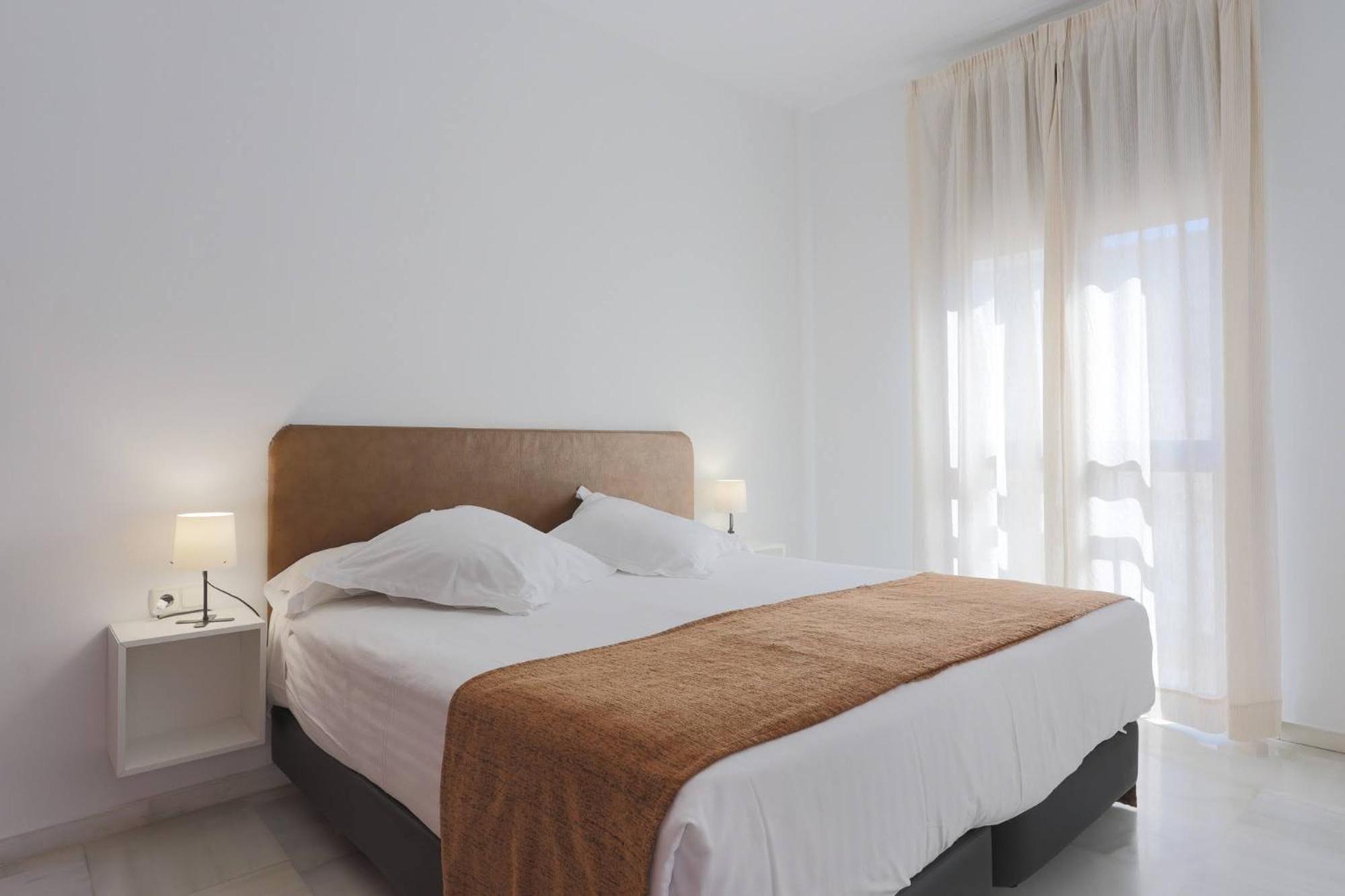 Apartamentos Los Cantaros El Puerto de Santa María Kültér fotó