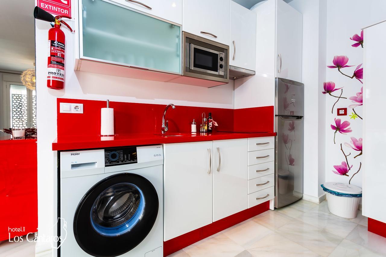 Apartamentos Los Cantaros El Puerto de Santa María Kültér fotó