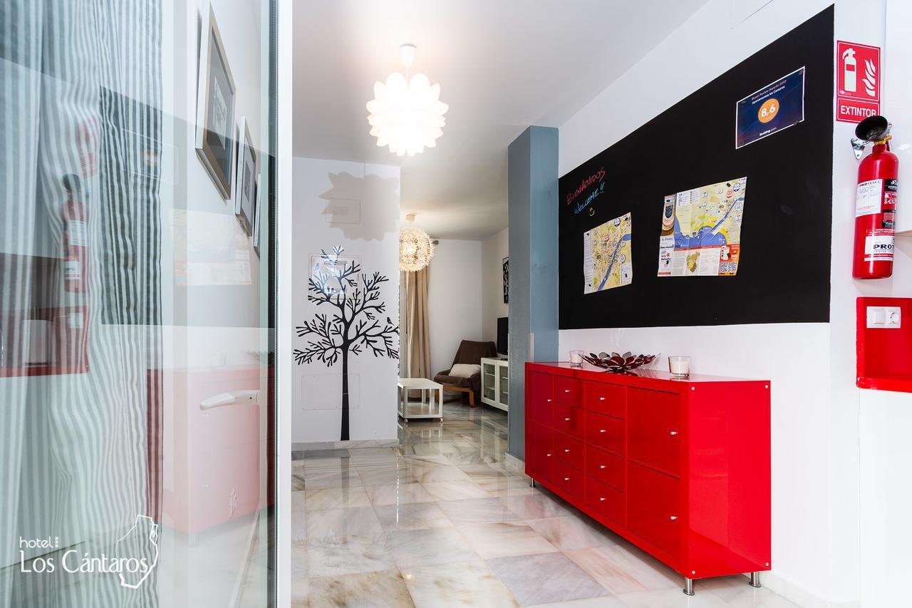 Apartamentos Los Cantaros El Puerto de Santa María Kültér fotó