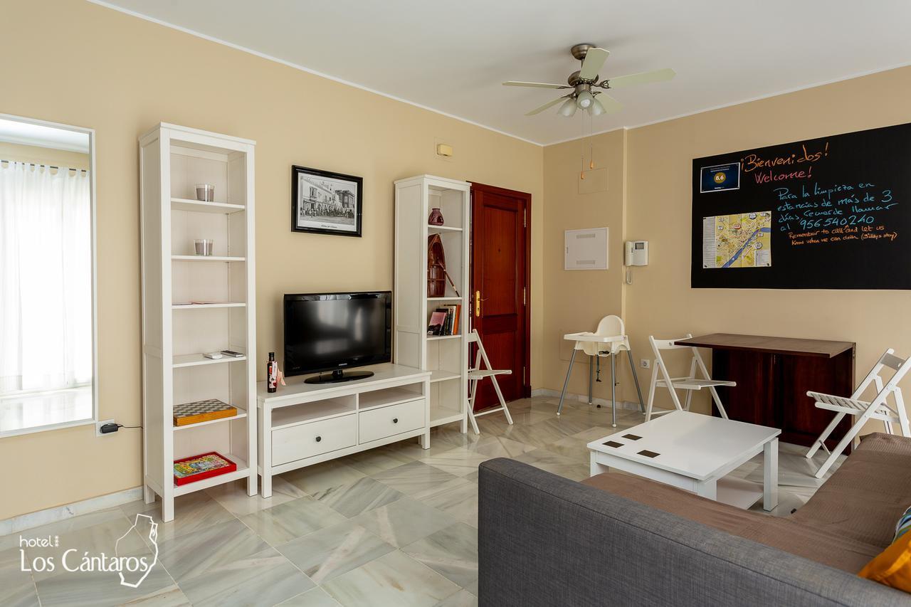 Apartamentos Los Cantaros El Puerto de Santa María Kültér fotó