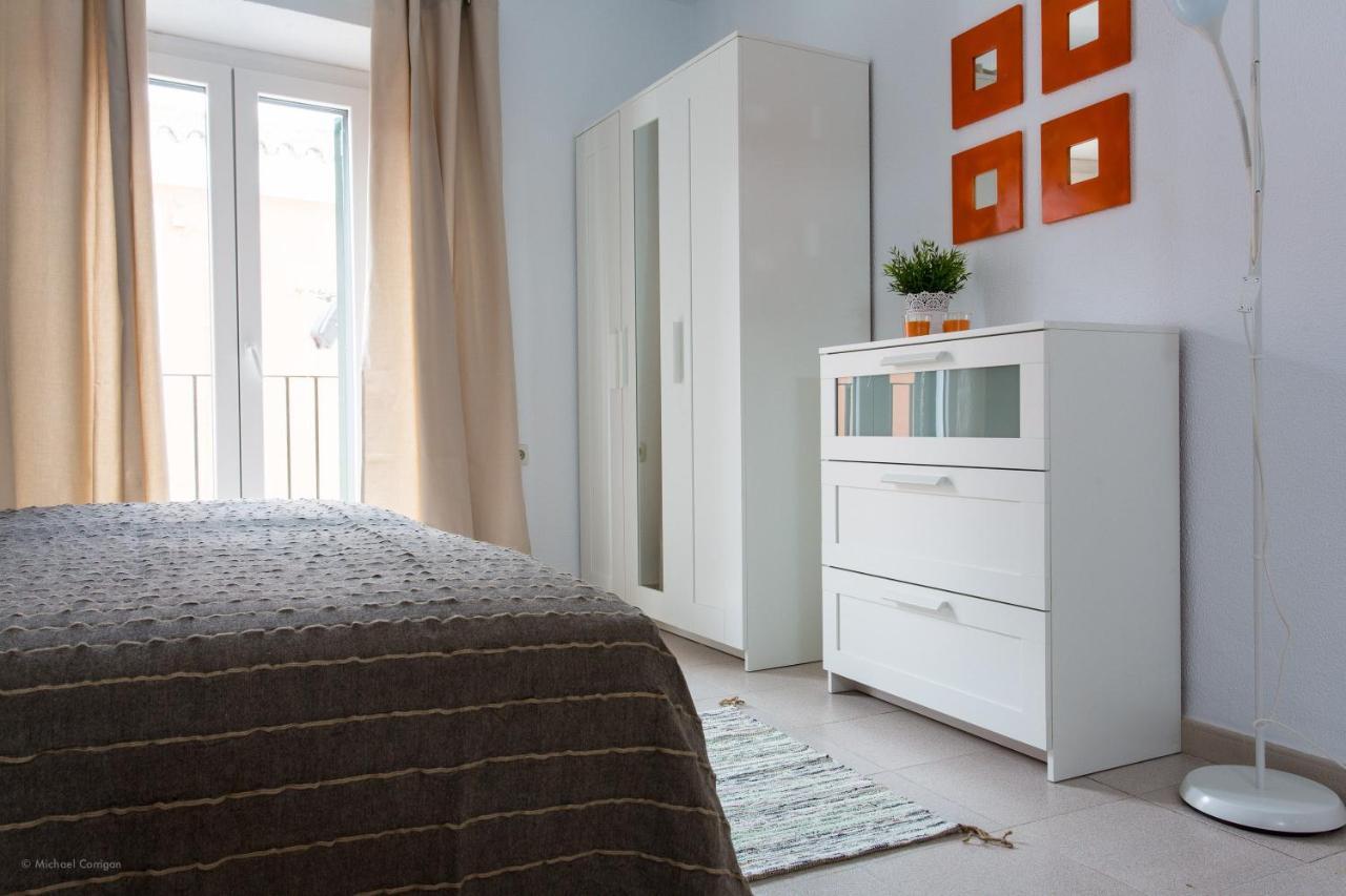 Apartamentos Los Cantaros El Puerto de Santa María Kültér fotó