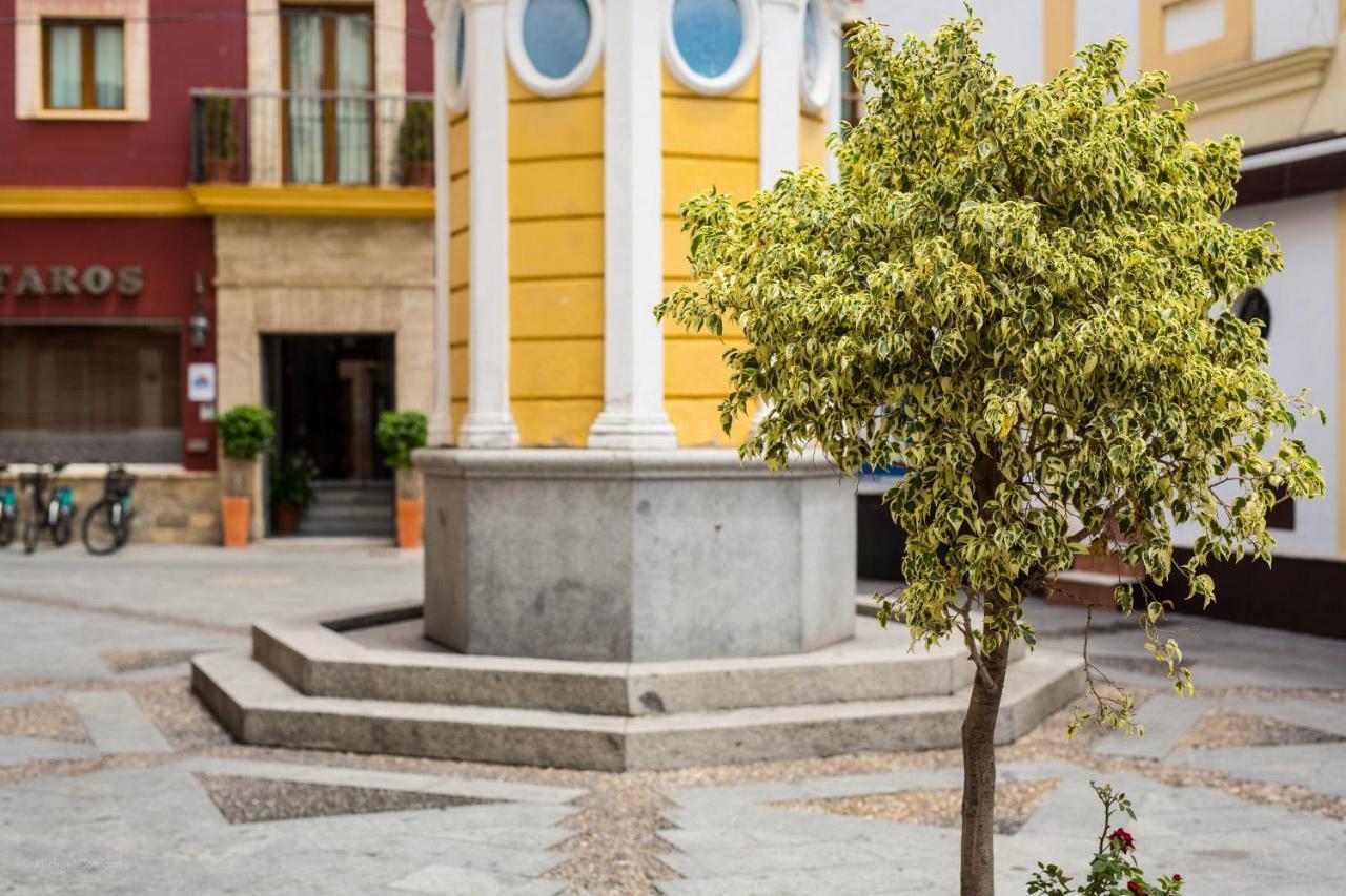Apartamentos Los Cantaros El Puerto de Santa María Kültér fotó