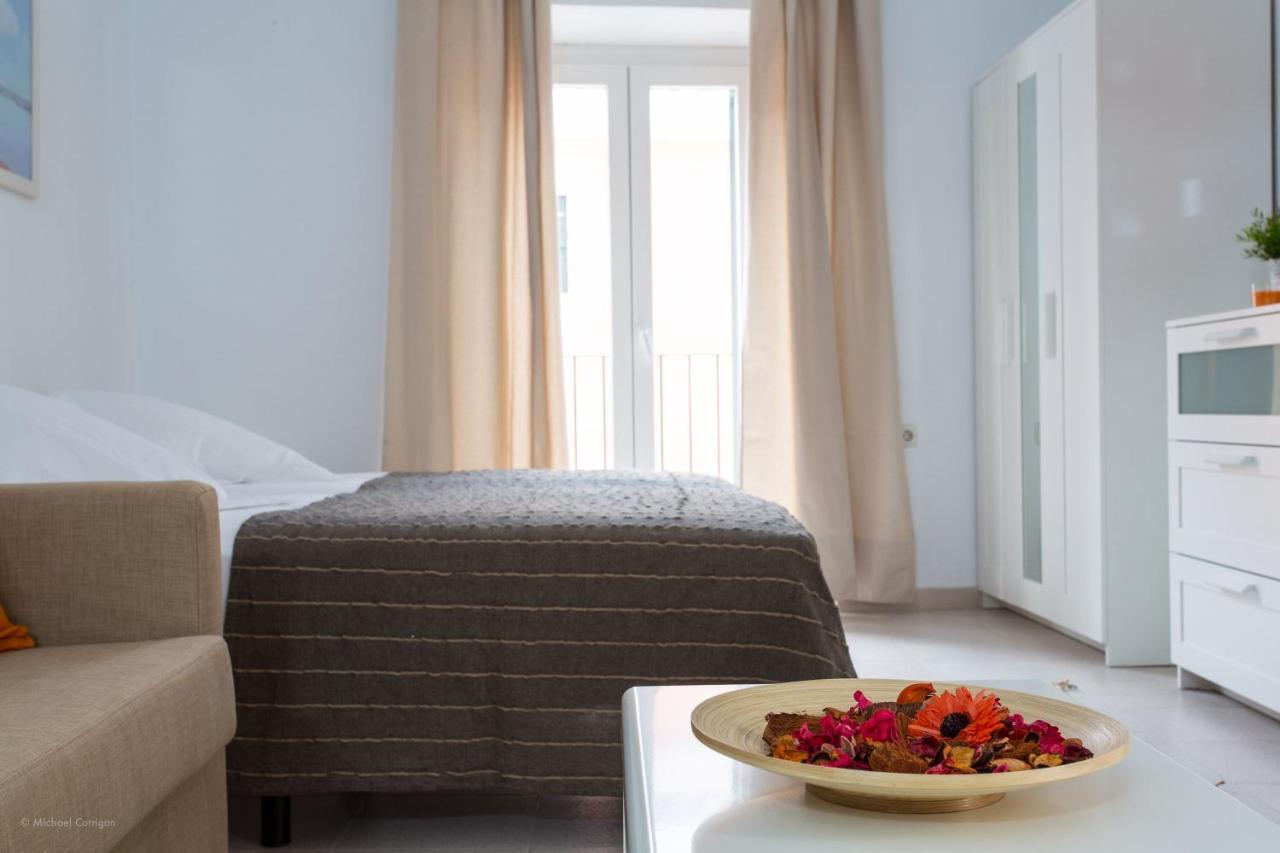 Apartamentos Los Cantaros El Puerto de Santa María Kültér fotó