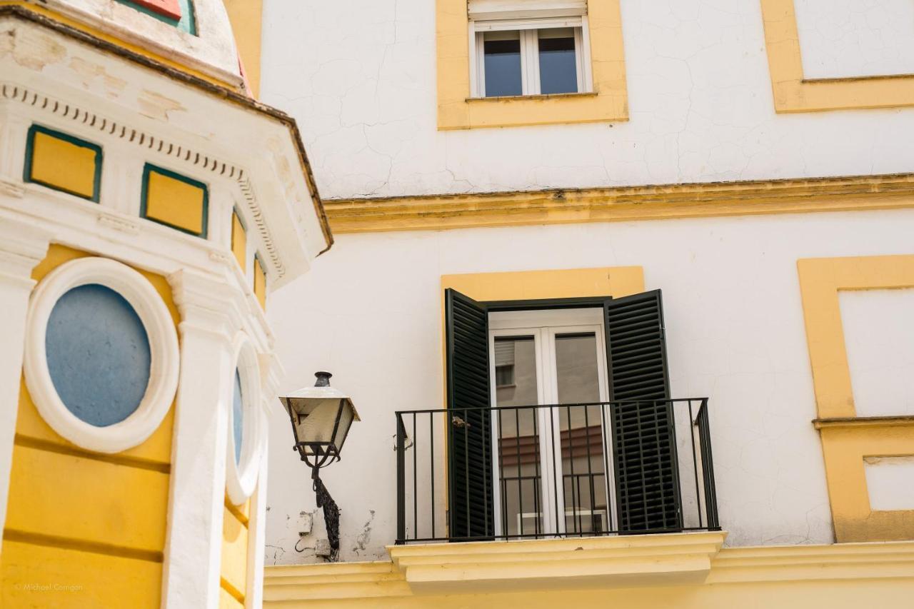Apartamentos Los Cantaros El Puerto de Santa María Kültér fotó